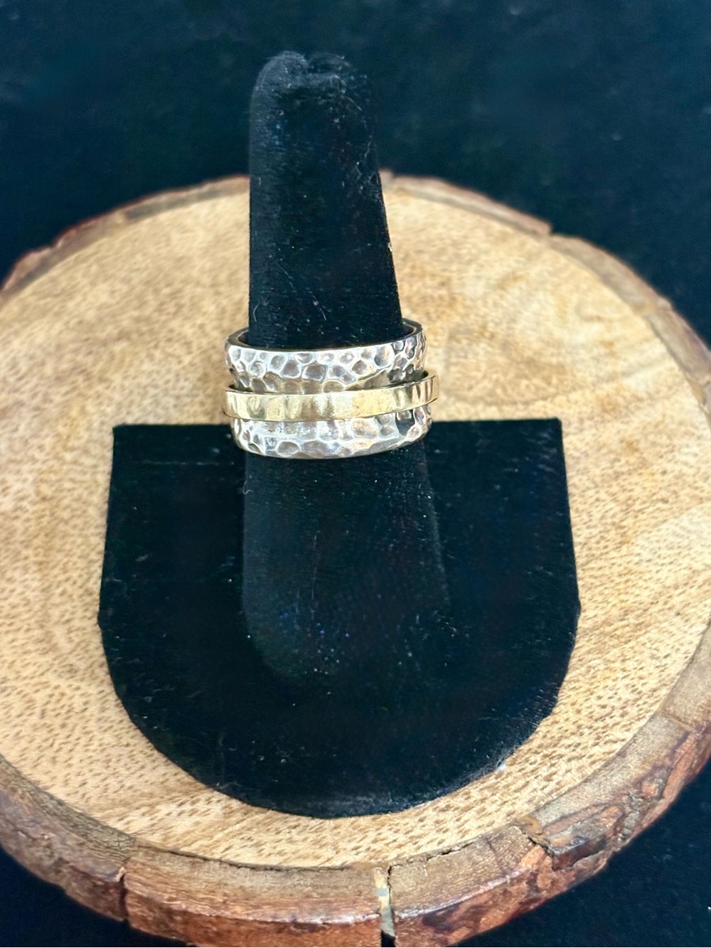 R1476 Silpada Spinner Ring 8.5 Hammered Sterling Silver 14K GP - Picture 4 of 7